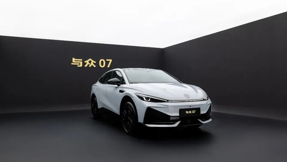 Volkswagen ID. Unyx 07: новый электроседан от 1.62 млн рублей