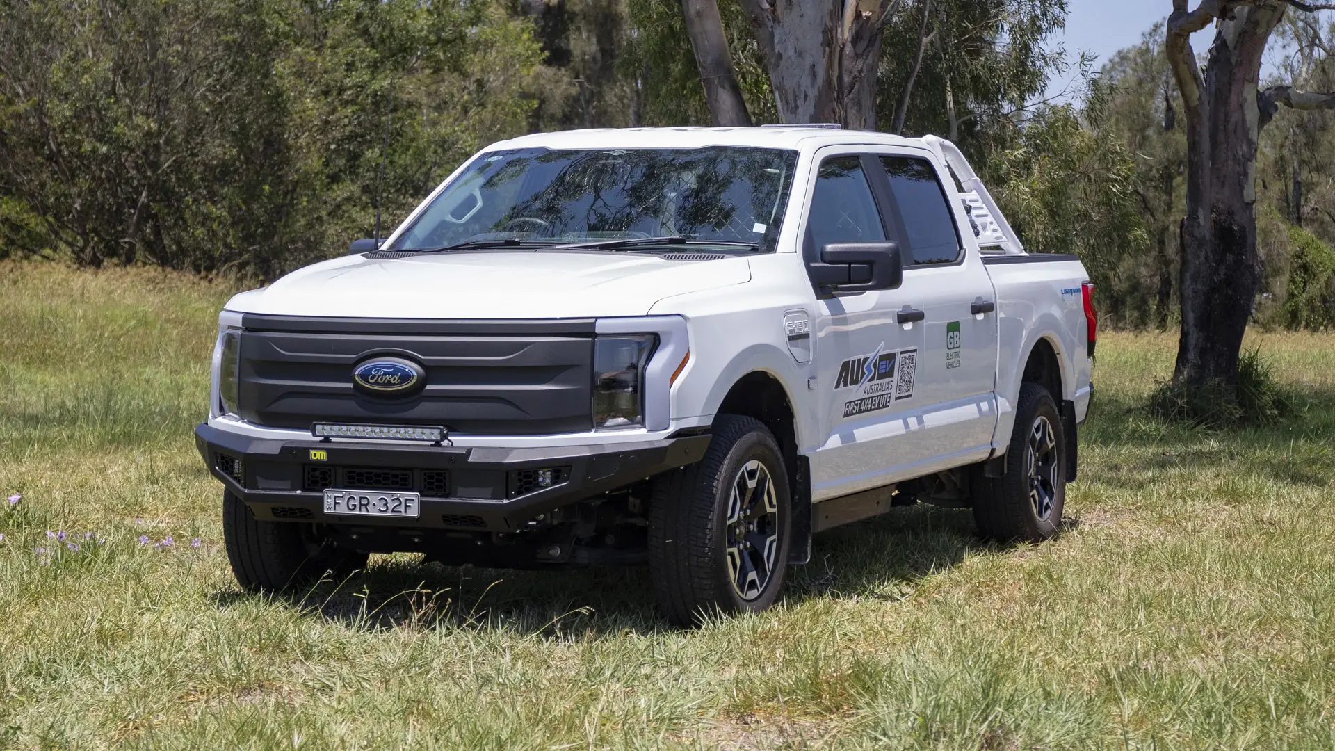 Электромобили Ford F-150 Lightning снова на продаже: что нужно знать в 2026